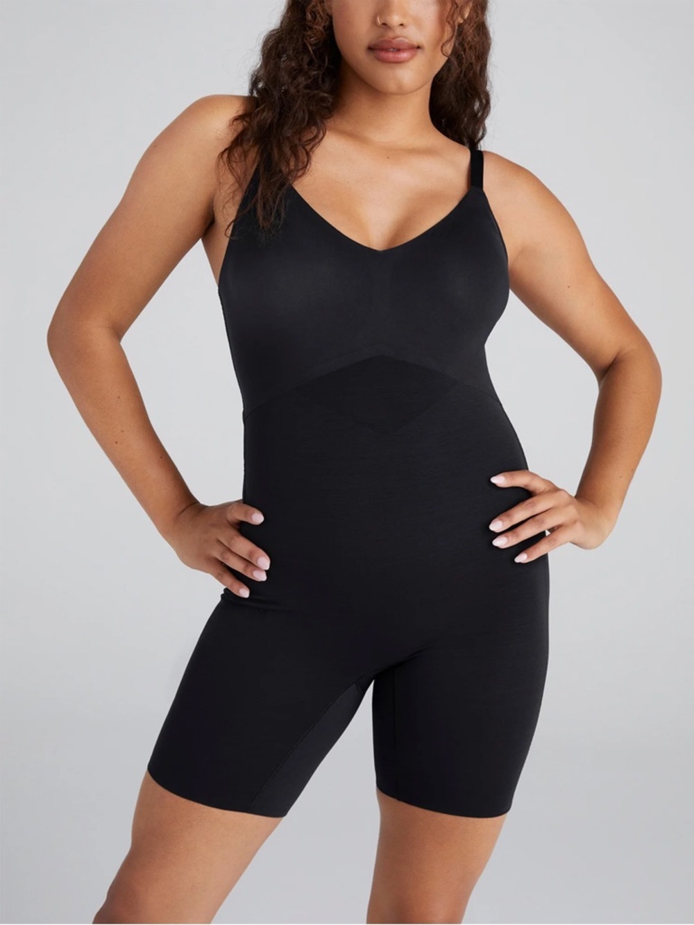 NWT - Honeylove - SuperPower Mid-Thigh Bodysuit - Vamp (Black)